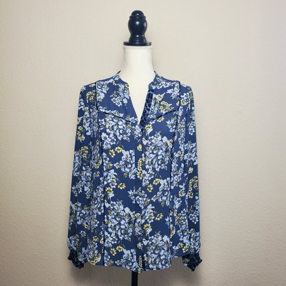 White House Black Market Honey Blouse Size 6